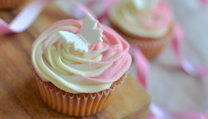 Two tones icing fondant butterflies