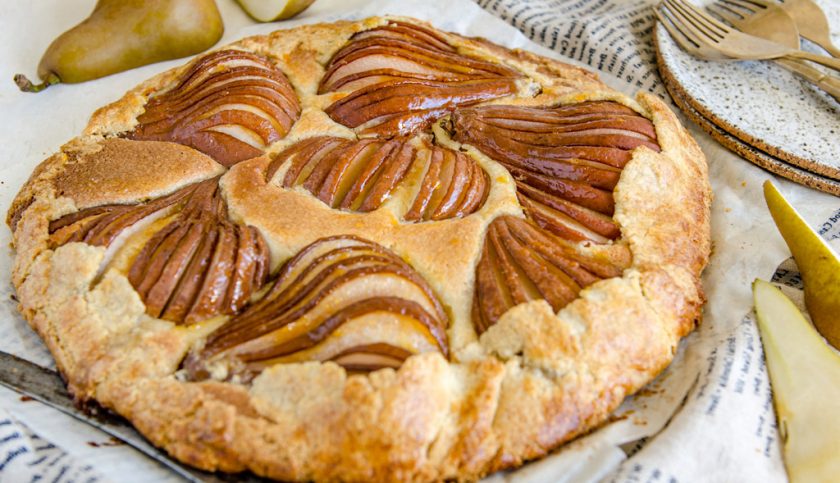 vanilla pear frangipane galette