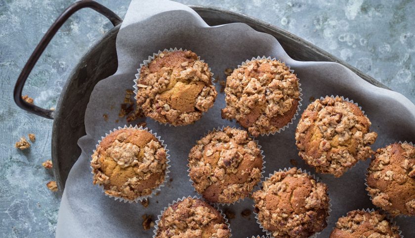 pumpkin pecan pie muffins