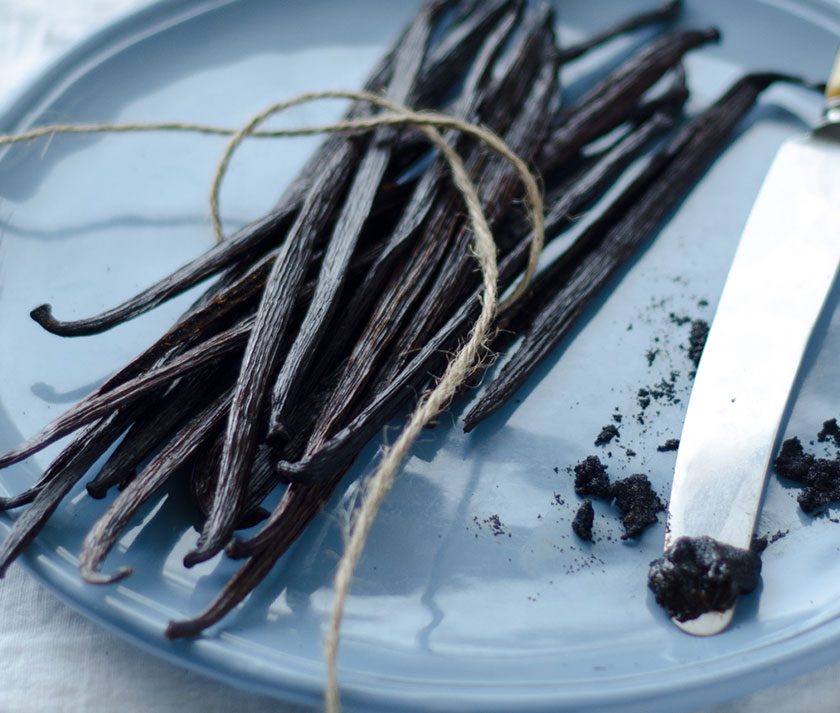 Tutorial: How to Split a Vanilla Bean
