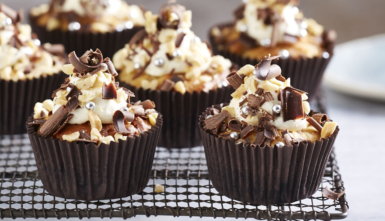 PEANUT BUTTER AND BANANA CUPCAKE_WEB